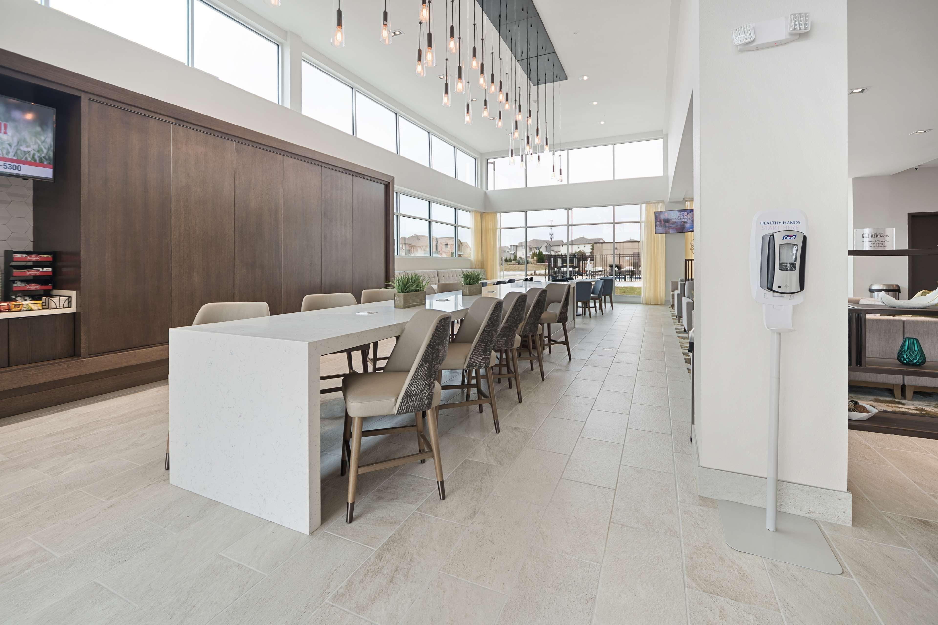 Best Western Plus Drayton Valley All Suites Eksteriør billede