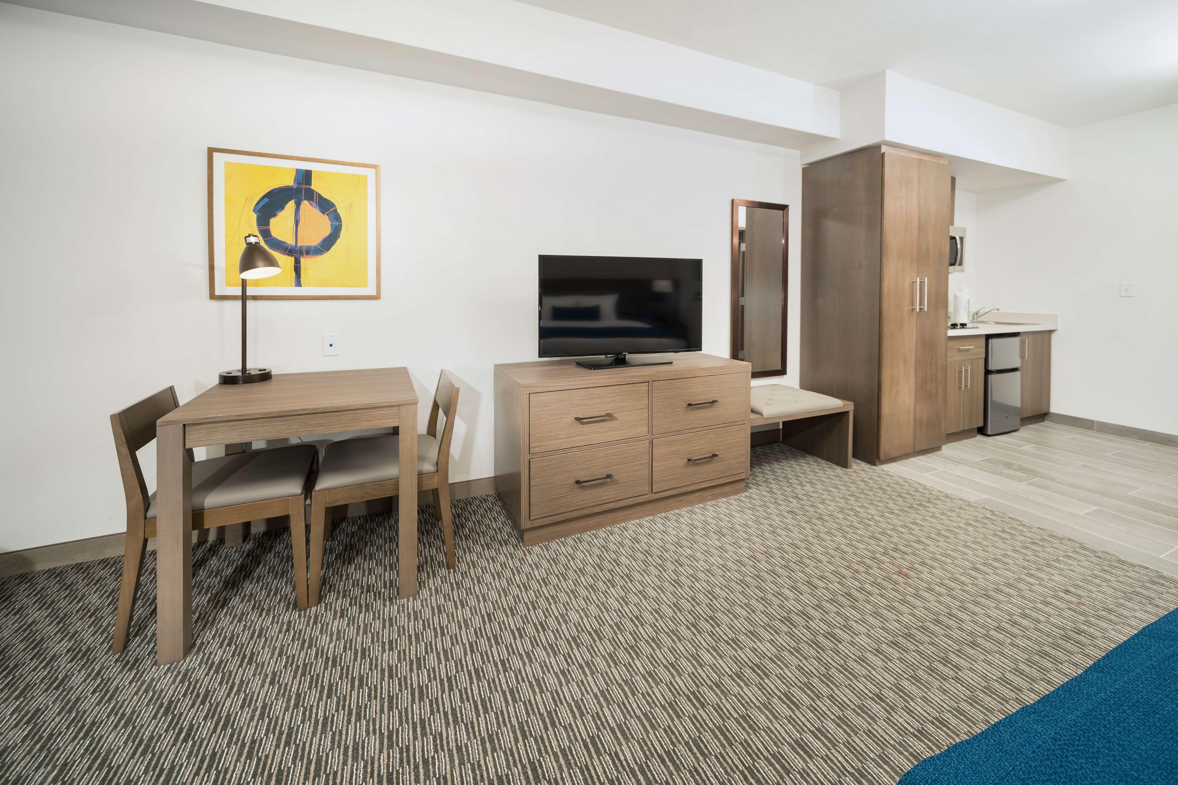Best Western Plus Drayton Valley All Suites Eksteriør billede