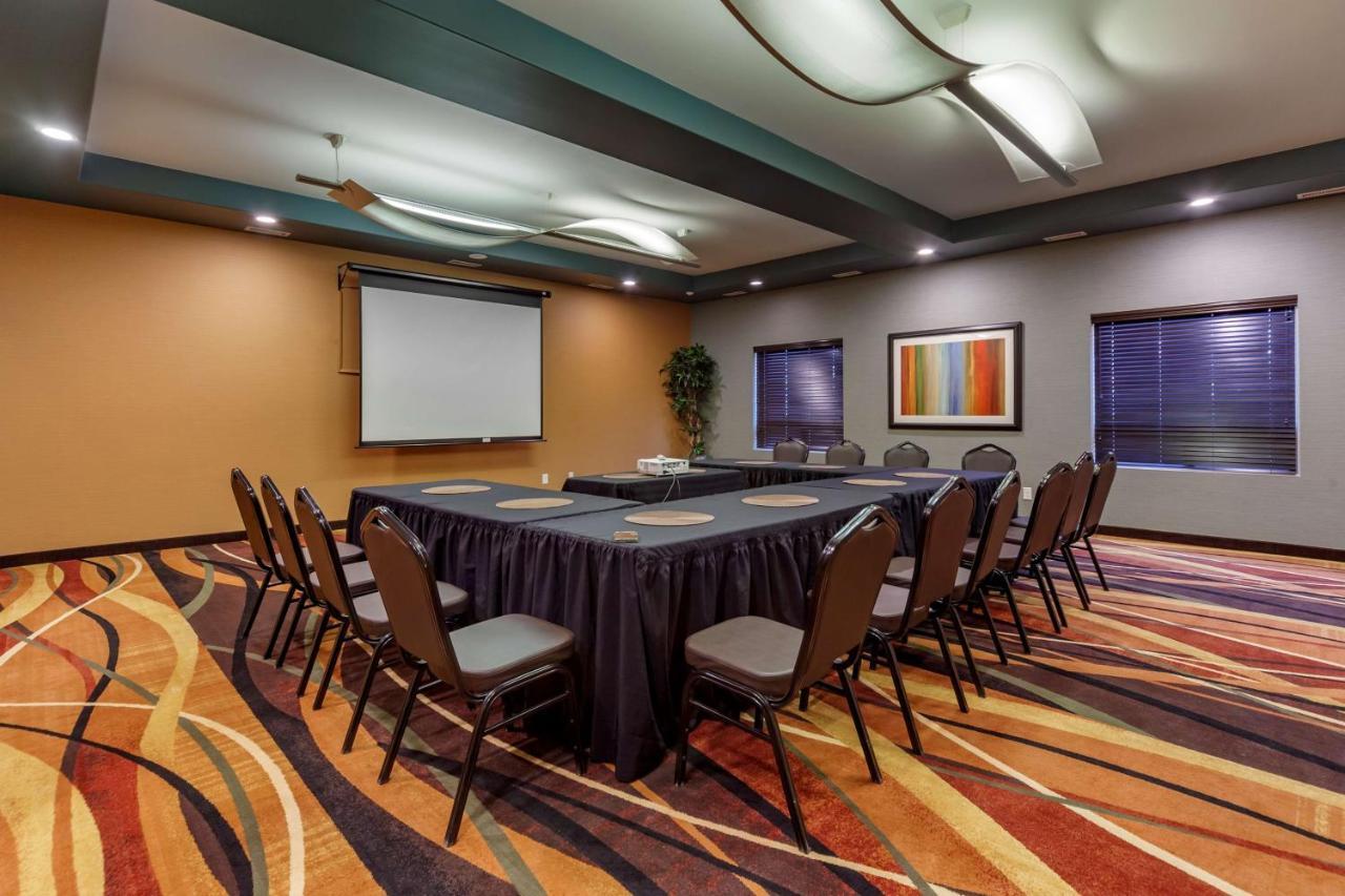 Best Western Plus Drayton Valley All Suites Eksteriør billede